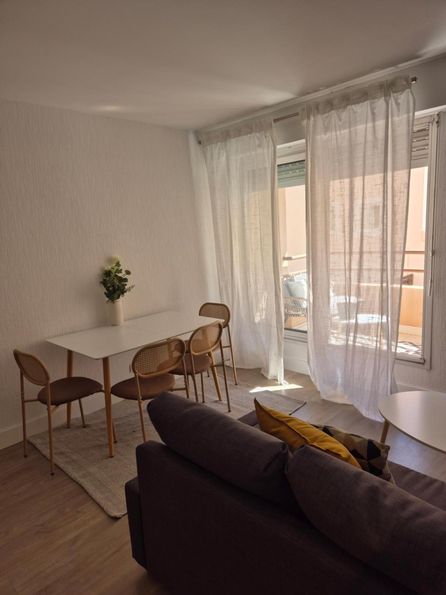Appartement T2 - Hyeres Gare Dış mekan fotoğraf